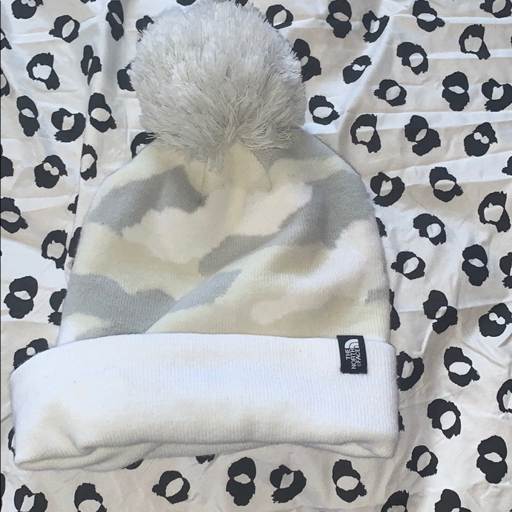 NORTH FACE HAT!!